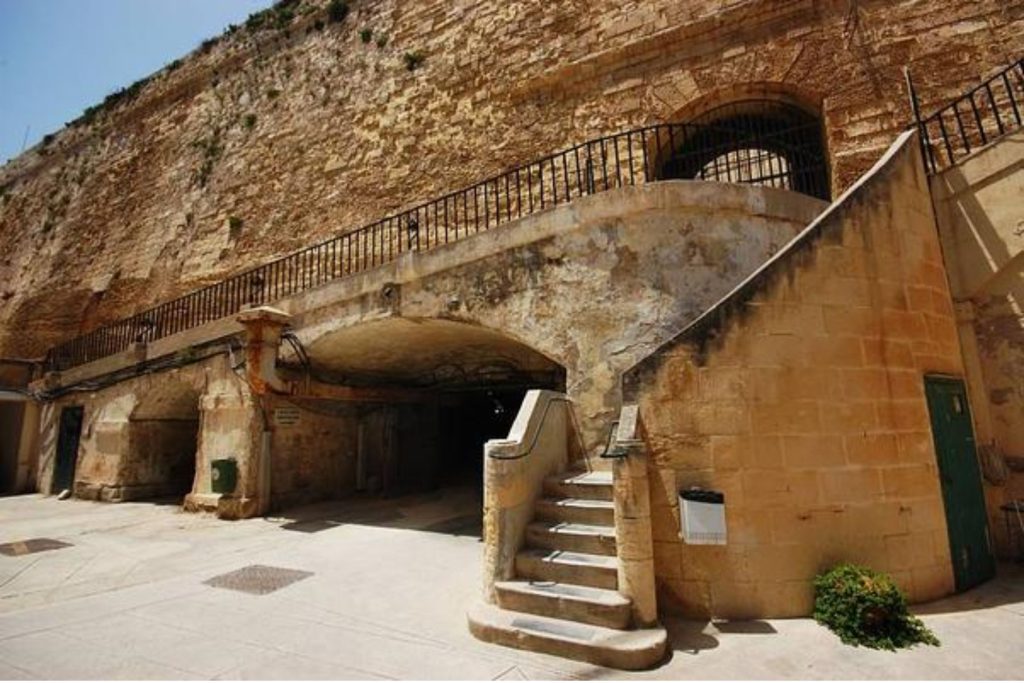 Complete Guide: How to Visit the Maltese War Museum and Lascaris War Rooms