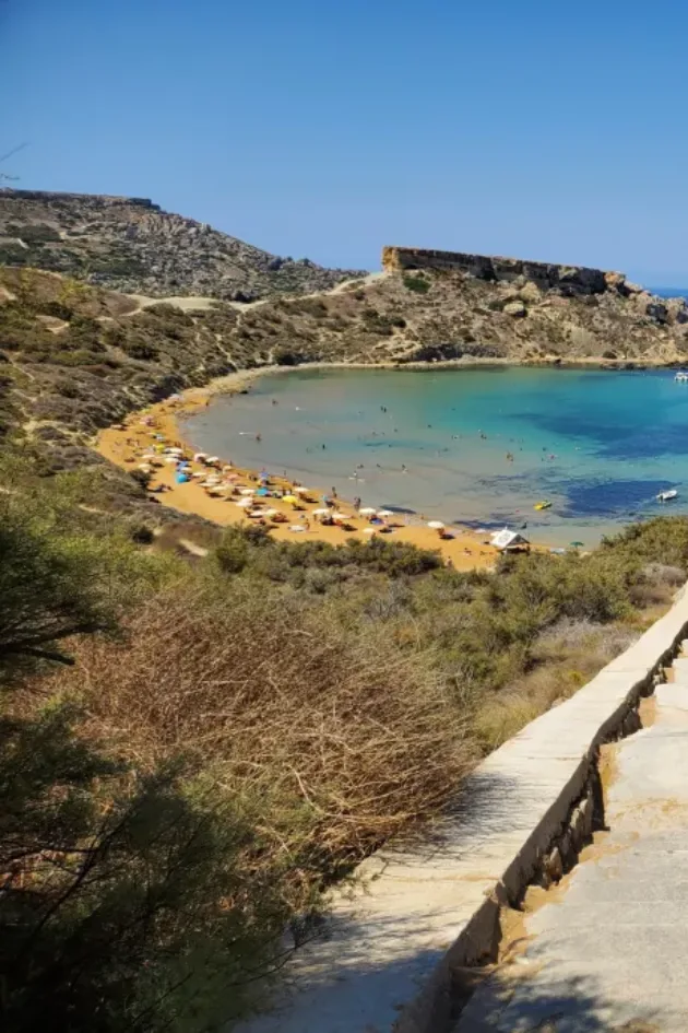 The path down to the sandy bay at Għajn Tuffieħa